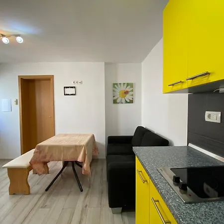 Elegant In - 53 M² - Near The Sea Vodice
