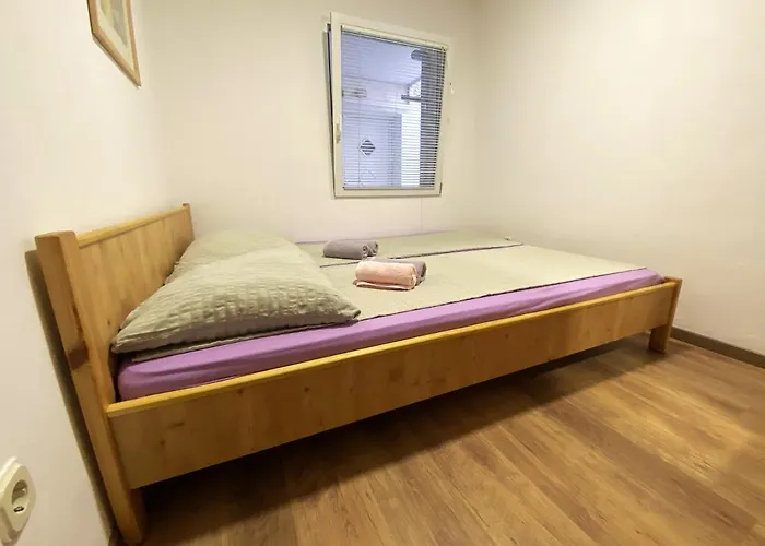 2 Bedrooms With Wifi At Appartement