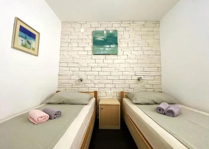 2 Bedrooms With Wifi At